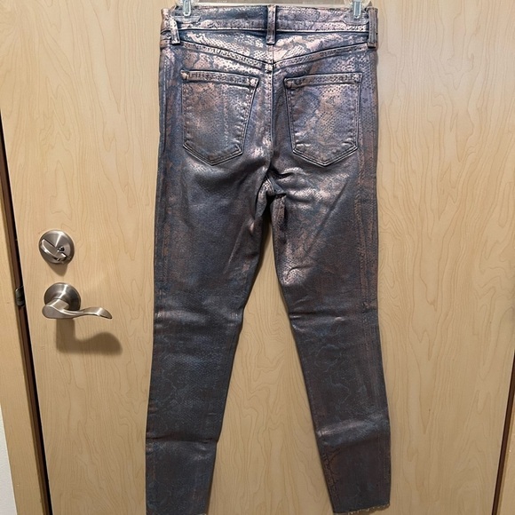 J brand Alana rose gold snake foil jeans - Picture 2 of 5